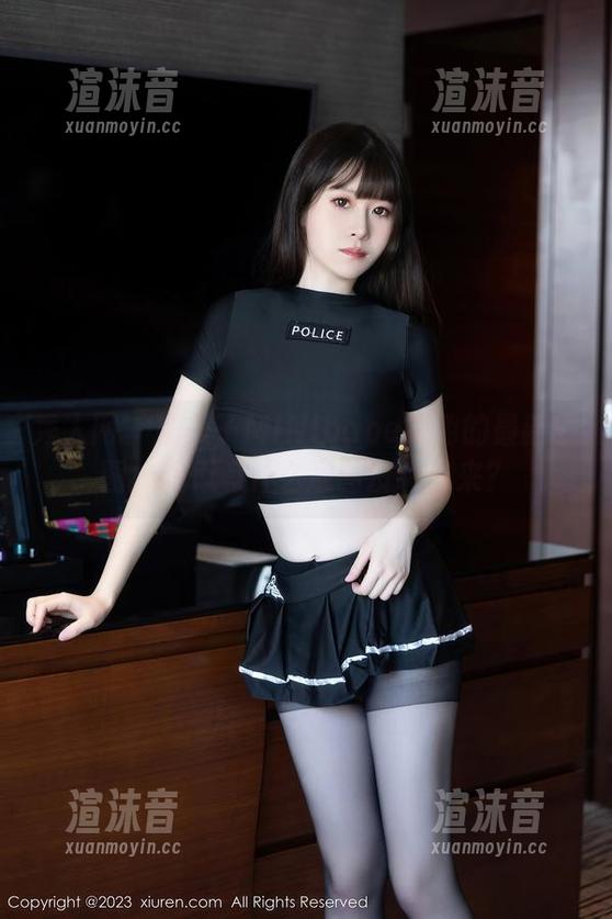 秀人网 - 糯美子MINIbabe粉色的最新原图，貌似有什么意图没讲出来？