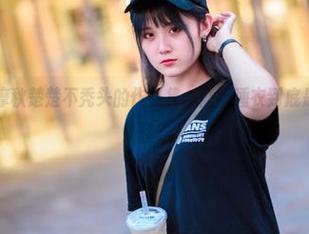 心痒痒地观摩秋楚楚不秃头的作品集，蕾姆睡衣到底是美梦还是凉拌？