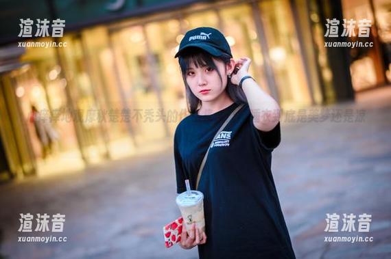 心痒痒地观摩秋楚楚不秃头的作品集，蕾姆睡衣到底是美梦还是凉拌？