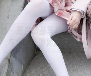 紧急企划 – 黑白精品写真：见希w的直白与含蓄，诡异的搭配。