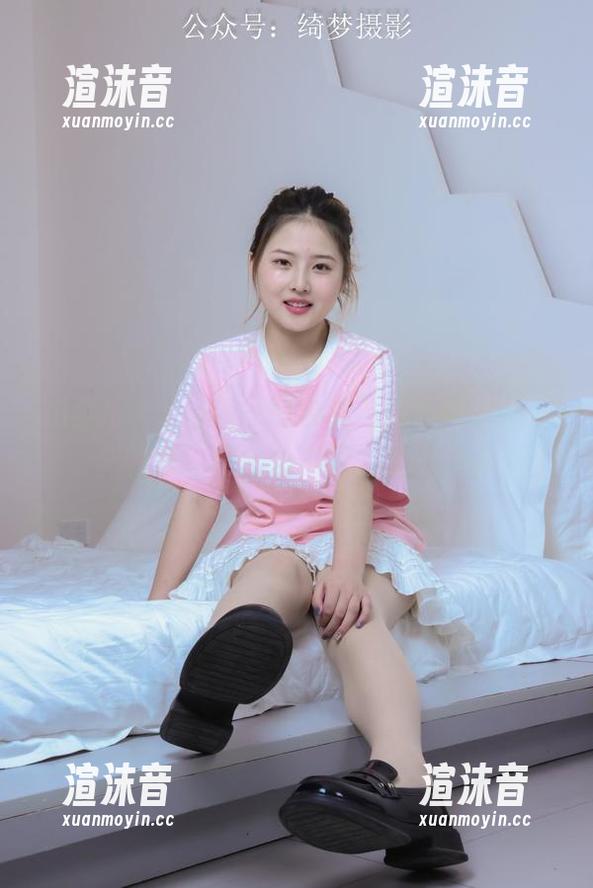 绮梦摄影-yuuu 绮梦摄影 - yuuu的网袜私拍,竟然能把“资源”玩出新花样,太惊艳了
