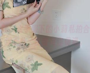 绮梦摄影 – 水手服下的小莉私拍合集，漂浮于此，企盼与你偶遇。