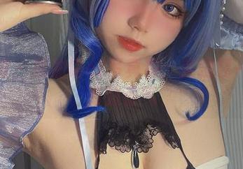 微密圈 – 葱油饼er写真集：美腿裹一层薄薄的香气