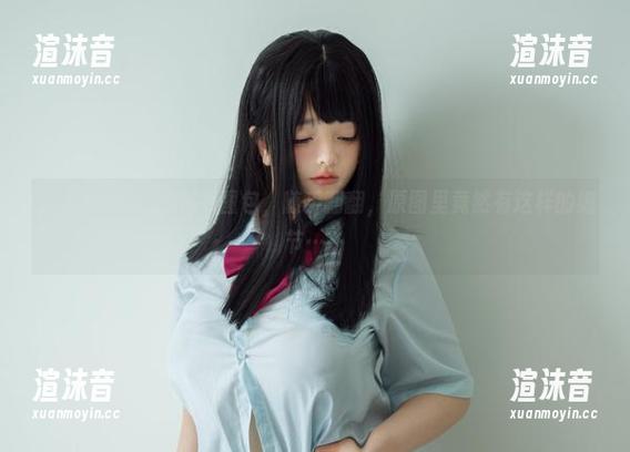 阿寨寨ninja的秘书图包，随手翻翻，原图里竟然有这样的细节……