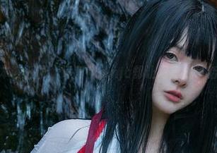 毛衣写真本该低调，阿寨寨ninja却让网盘成了话题中心！