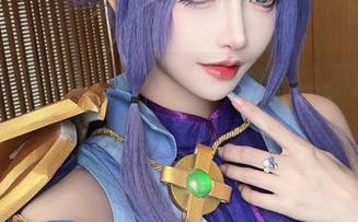 写真里的菲欧娜，露儿大魔王能不能换个壁纸模板？我都快要看腻了，哈哈。