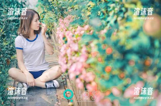青豆客 - 刘飞儿Faye与浪花的亲密接触：海边的图片作品像极了扑面而来的清风，不说了，先来感受一下！